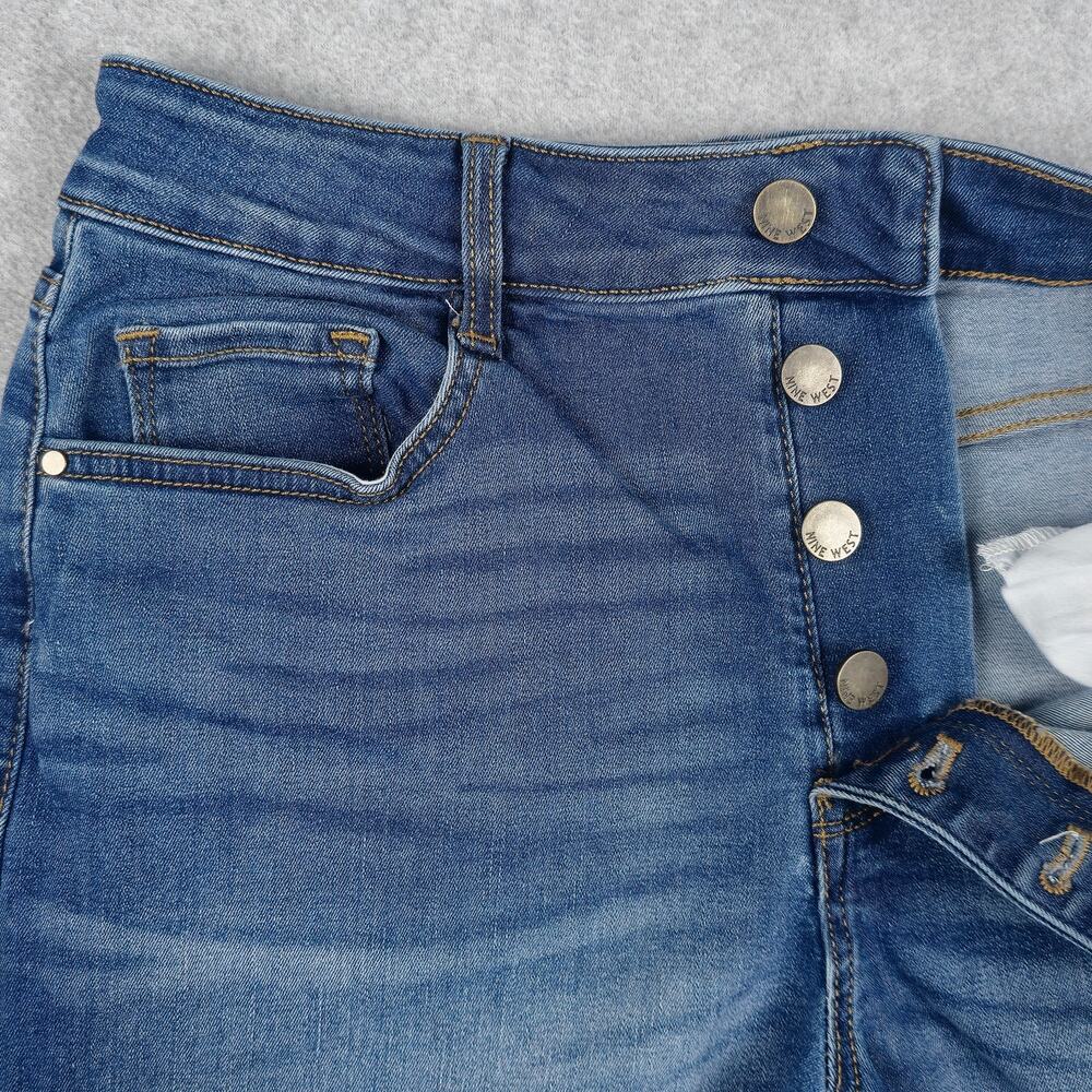 Nine West Womens Size 8 Button Fly Denim Shorts 28" Waist - Picture 4 of 12